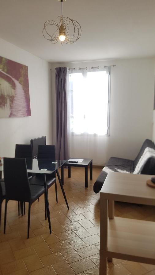 Appartements Coeur De Village Saint-Jean-du-Bruel Kültér fotó