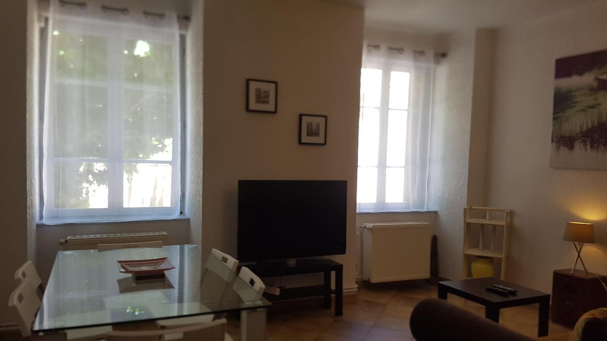 Appartements Coeur De Village Saint-Jean-du-Bruel Szoba fotó