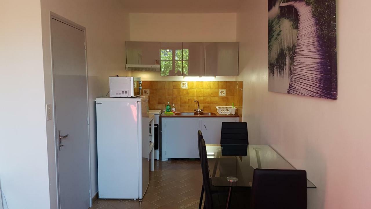 Appartements Coeur De Village Saint-Jean-du-Bruel Kültér fotó