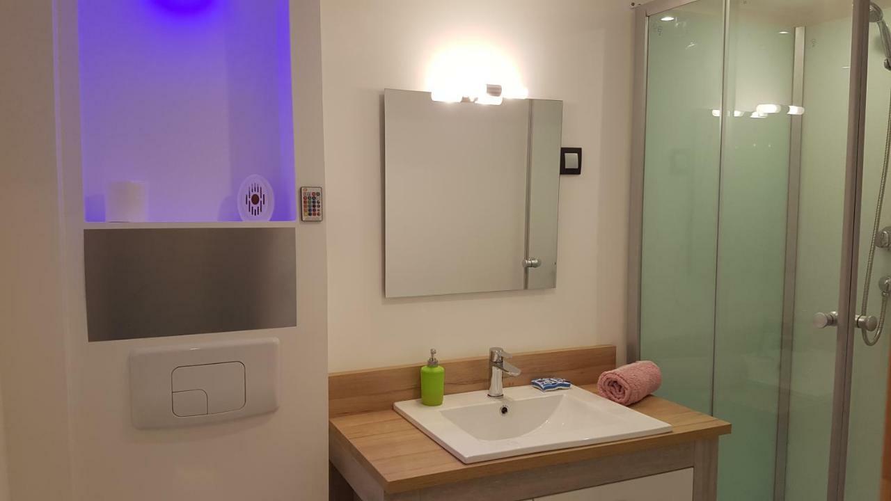 Appartements Coeur De Village Saint-Jean-du-Bruel Kültér fotó