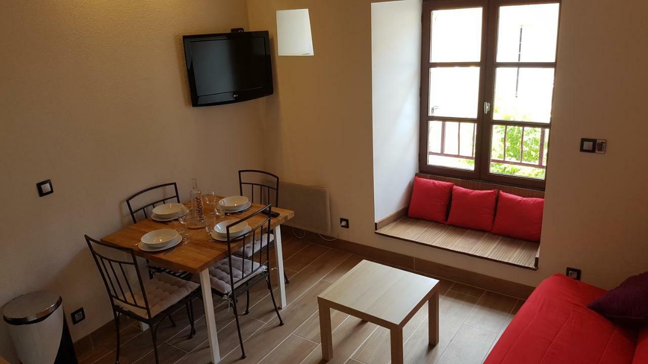 Appartements Coeur De Village Saint-Jean-du-Bruel Kültér fotó